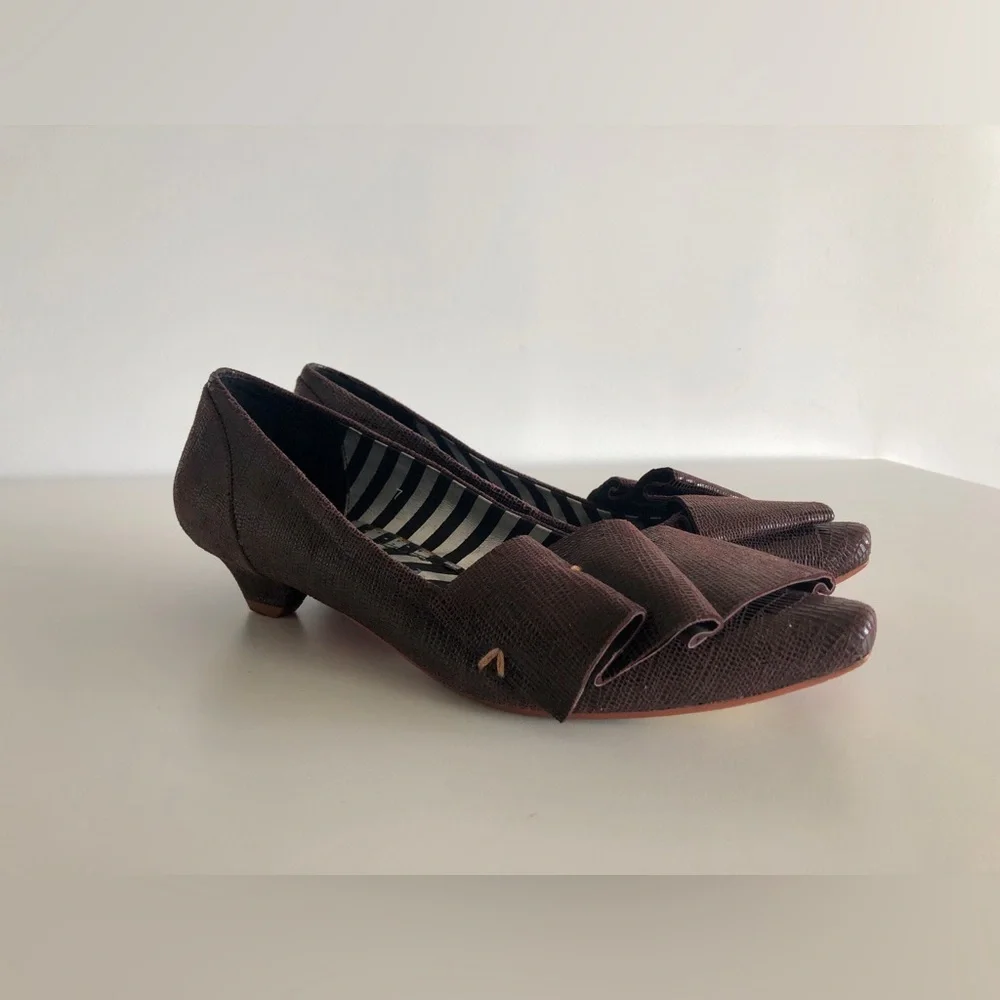 Irregular Choice Ruffle Pump - Picture 4 of 5